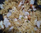 Foto langkah ke 6 dari resep Nasi goreng seafood.