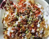 A picture of step 2 of Sprouts Papdi Chaat.