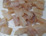 Foto del paso 1 de la receta: Tostadas de ceviche con papas 🥔 rústicas al ají picante 🌶
