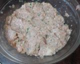 Foto del paso 3 de la receta Albóndigas de cerdo en salsa verde con ñoquis