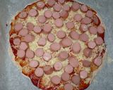 Hot dog pizza recept fázis 3 fotója