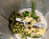 A picture of step 2 of Green peas kachori.