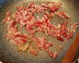 Foto del passaggio 5 della ricetta Spaghetti allo Zafferano e Crema di Ceci con Speck Croccante