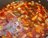 Foto langkah ke 5 dari resep Tomyam udang jamur.