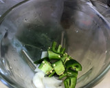 Foto del paso 2 de la receta: Fajitas de pollo al cilantro en salsa verde al estilo Sonorense