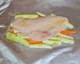 Foto del paso 3 de la receta: Merluza en papillote con verduras