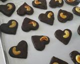 Foto langkah ke 5 dari resep Kue kering coklat mente.