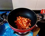 A picture of step 1 of Authentic Bengali Tomato Dates Chutney.