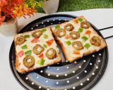 A picture of step 4 of Pan Pizza Sandwich 🥪🥪.