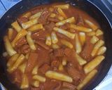 Foto langkah ke 7 dari resep Tteokbokki (kue beras pedas ala korea).