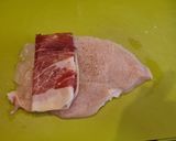 Foto del paso 6 de la receta: Rollitos de pollo y jamón en salsa de pimientos del piquillo