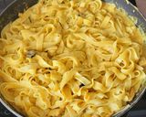 صورة لخطوة 3 من وصفة تاقليتال بدجاج والكريمة🍝