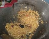 Foto langkah ke 5 dari resep Kwetiau Goreng Tek Tek.