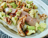 Foto del paso 5 de la receta: Ensalada de escarola con ventresca de atún y aguacate
