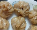 A picture of step 6 of Chicken momo with soup and chutney.