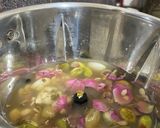 A picture of step 2 of Thandai.