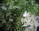 A picture of step 1 of Green Vegetables Soup.