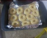 A picture of step 3 of Yummy donuts.