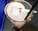 Foto langkah ke 2 dari resep Korean Strawberry Milk.