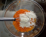 Foto del paso 2 de la receta: Torta de zanahoria sin horno