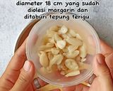 Foto langkah ke 6 dari resep Cake Rempah Toping Kenari.