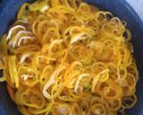Foto del paso 2 de la receta: Chiles con crema al epazote