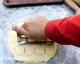 Foto langkah ke 4 dari resep Kue Roti Khas Pariaman | Kue Bangkit Santan | Kue Aci |Kue Jadul.