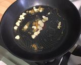 Une image de l'étape 7 de Courgettes épicées aux minis saucisses.