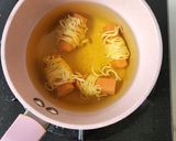 Foto langkah ke 3 dari resep Sosis Gulung Mie.