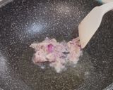 Foto langkah ke 4 dari resep Garang Asem Ayam Belimbing wuluh pedas.