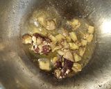 A picture of step 3 of Ginger idli.