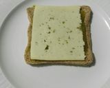 Foto del paso 4 de la receta Sándwich de pesto, queso y aguacate