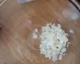 A picture of step 1 of Breakfast salsa.