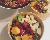 Foto del paso 2 de la receta: Ensalada de melón y pera con jamón