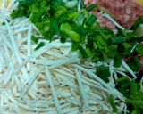Hình bước làm 2 của món Bánh tráng chiên nhân khoai môn