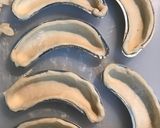 Foto langkah ke 4 dari resep Banana Milk Pastry.
