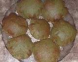 A picture of step 9 of Indori Palak poori.