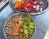 Foto langkah ke 1 dari resep Sambal Udang Pete Kemangi.