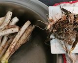 Foto del paso 3 de la receta: Calçots a la plancha con guarnición de carne