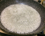 Foto del paso 2 de la receta: Sémola con leche (con leche en polvo)