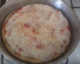 Foto del paso 2 de la receta: Pizza en sartén essen...fácil y rápida...con harina leudante
