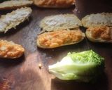 Foto del paso 2 de la receta: Panes de leche con ensalada de bogavante