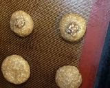 Foto del paso 4 de la receta: Galletitas integrales de coco rellenas con laddubar