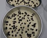 Hình bước làm 3 của món Bánh Chiffon cơ bản mix nho khô