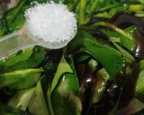 Foto langkah ke 4 dari resep Tumis Kangkung.
