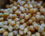 A picture of step 1 of Paneer Chole Curry.