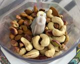 A picture of step 2 of Dry Fruit Laddu.