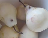 Foto del paso 1 de la receta: Peras al vino tinto