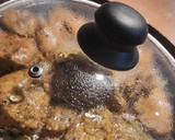 Foto del paso 9 de la receta: Pollo a las finas hierbas con una salsa de chile Chilhuacle