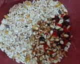 A picture of step 3 of No bake dry fruits granola bars.